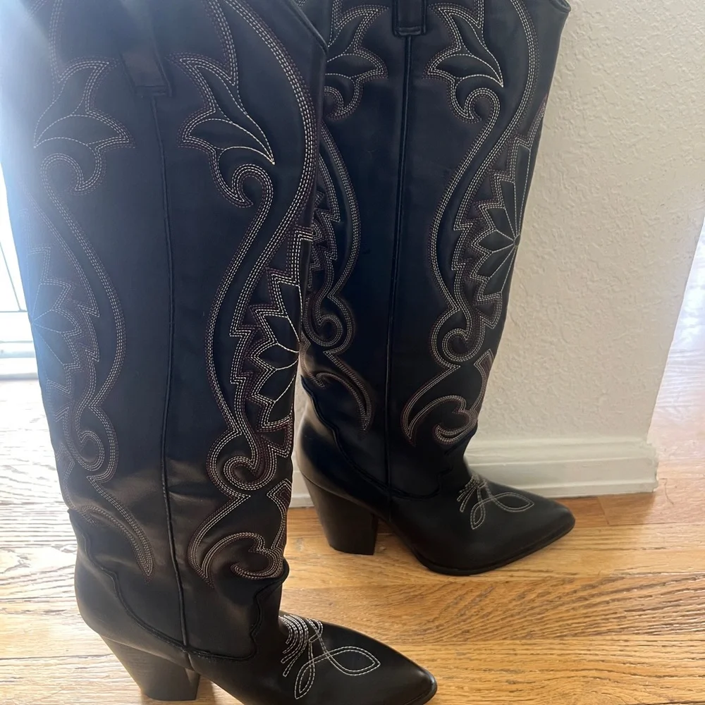 Steve Madden Lasso Black Women's Tall Western Boot with Embroidered Detail